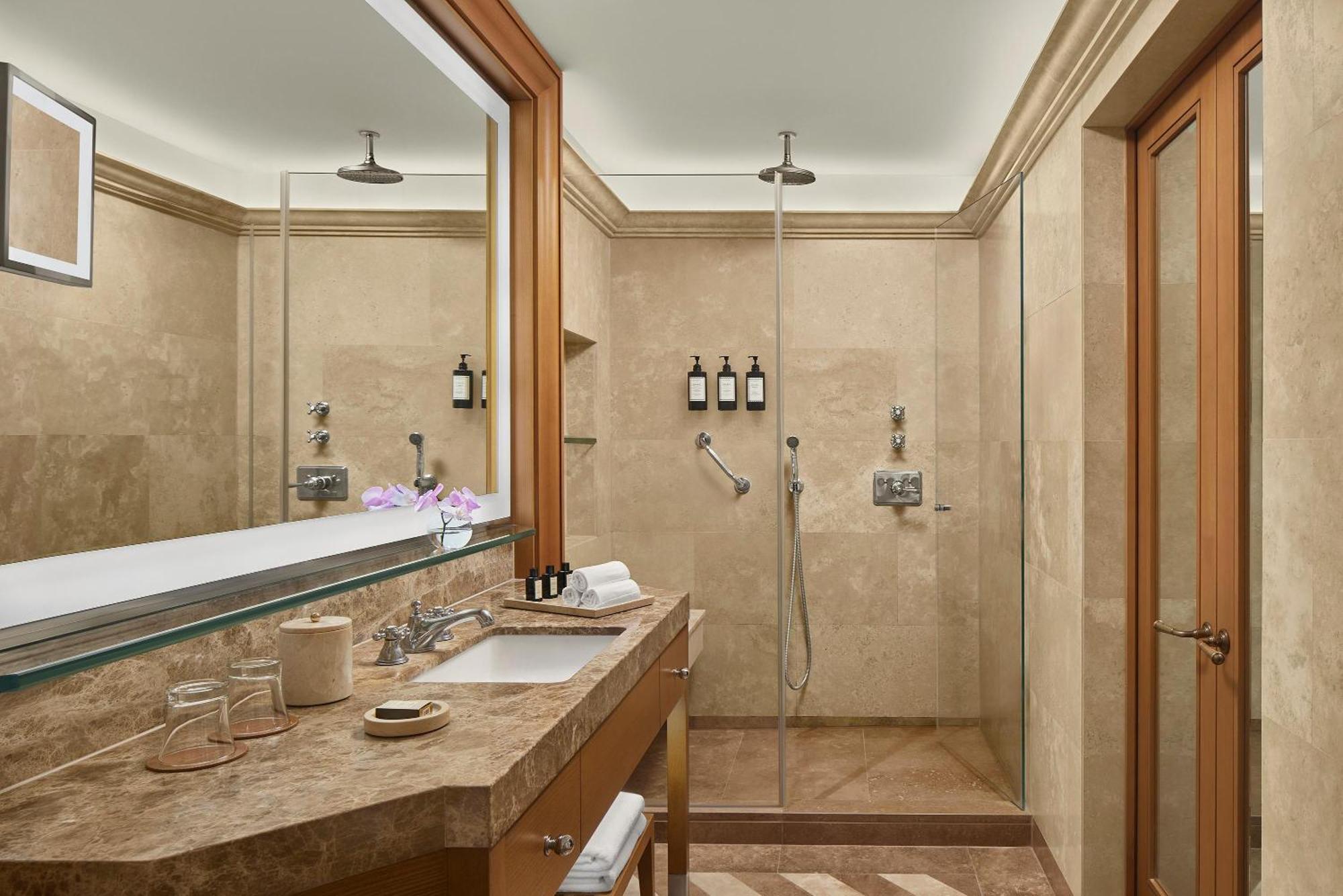 Hotel Divan 5*